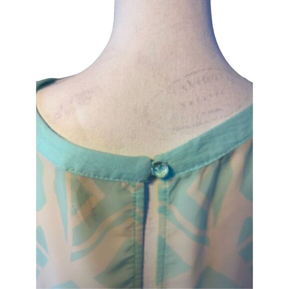 Love  marks Aztec bright colored sleeveles sheer blouse hi low hem - Picture 3 of 9